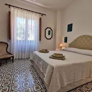 Le Ortensie Couette-café Santa Teresa Gallura