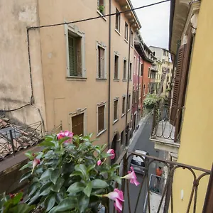 https://alices-apartment.hotelinveneto.com